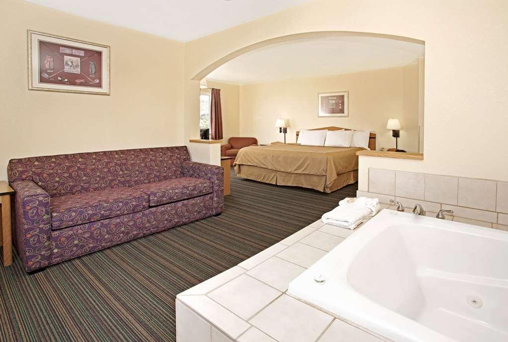 Days Inn & Suites By Wyndham Castle Rock Cameră foto